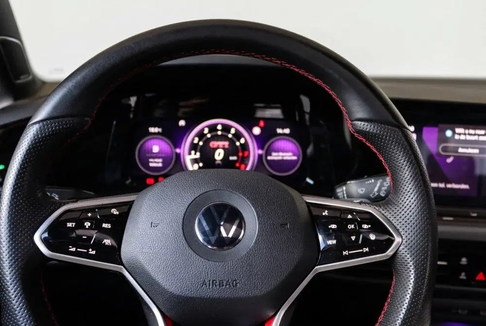 Volkswagen Golf 2.0 GTI Clubsport 300PK Pano uit 2021, foto 12