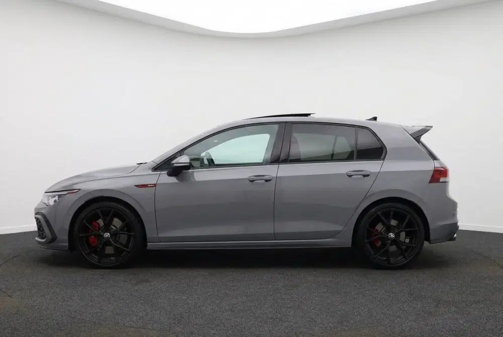 Volkswagen Golf 2.0 GTI Clubsport 300PK Pano uit 2021, foto 2