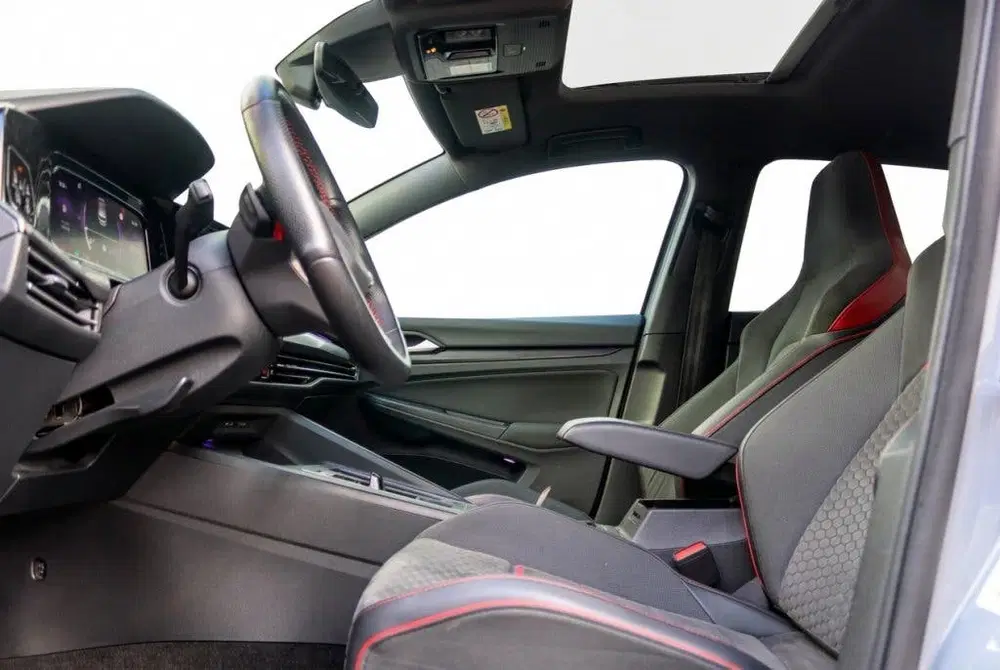 Volkswagen Golf 2.0 GTI Clubsport 300PK Pano uit 2021, foto 9