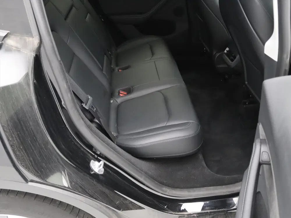 Tesla Model Y Standard RWD Plus 95% SoH [ AMD RYZEN+AUTO uit 2024, foto 15