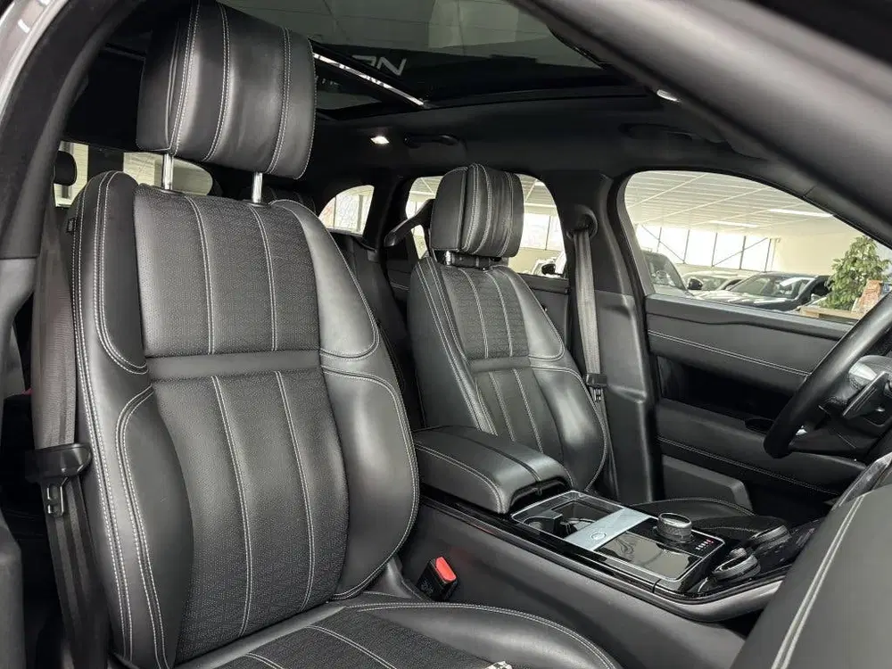Land Rover Range Rover Velar P300 R-Dynamic HSE Vol Opties uit 2019, foto 11