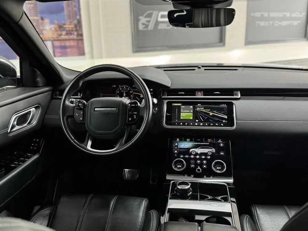 Land Rover Range Rover Velar P300 R-Dynamic HSE Vol Opties uit 2019, foto 2
