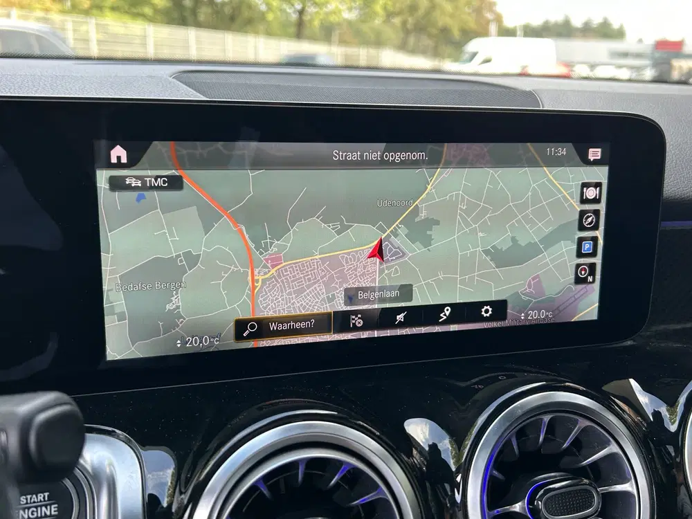 Mercedes-Benz GLB 180 AMG 7-zits uit 2022, foto 15