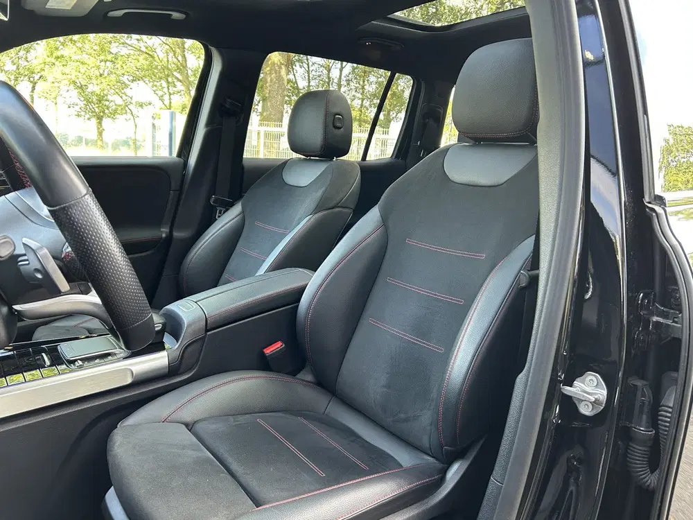 Mercedes-Benz GLB 180 AMG 7-zits uit 2022, foto 3
