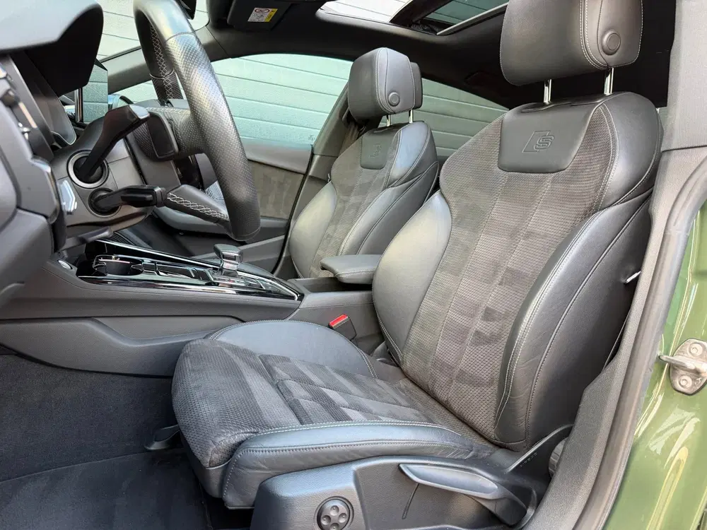 Audi A5 40 TFSI S edition Competition uit 2021, foto 14