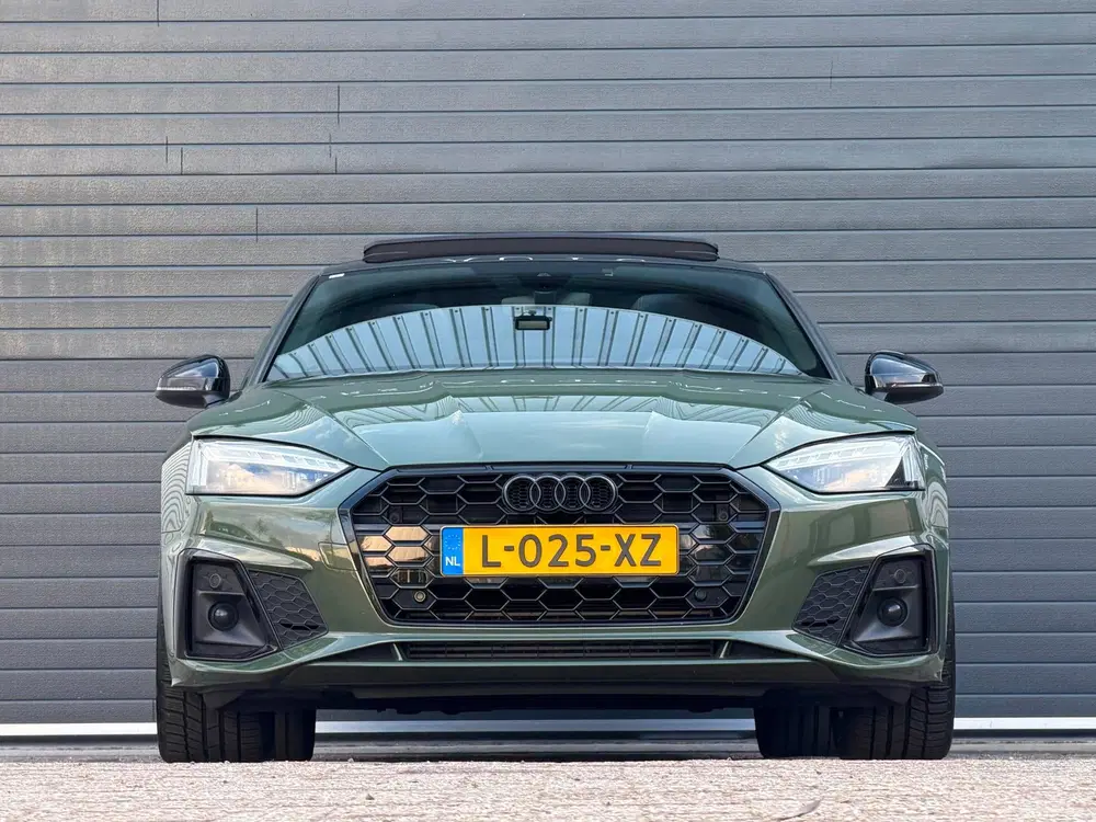 Audi A5 40 TFSI S edition Competition uit 2021, foto 2