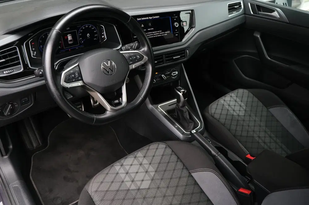 Volkswagen Taigo 1.0 TSI 2x R-Line 116PK DSG Pano Carplay L uit 2024, foto 4