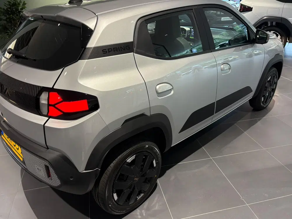 Dacia Spring Expression 70 24.3 kWh uit 2026, foto 2