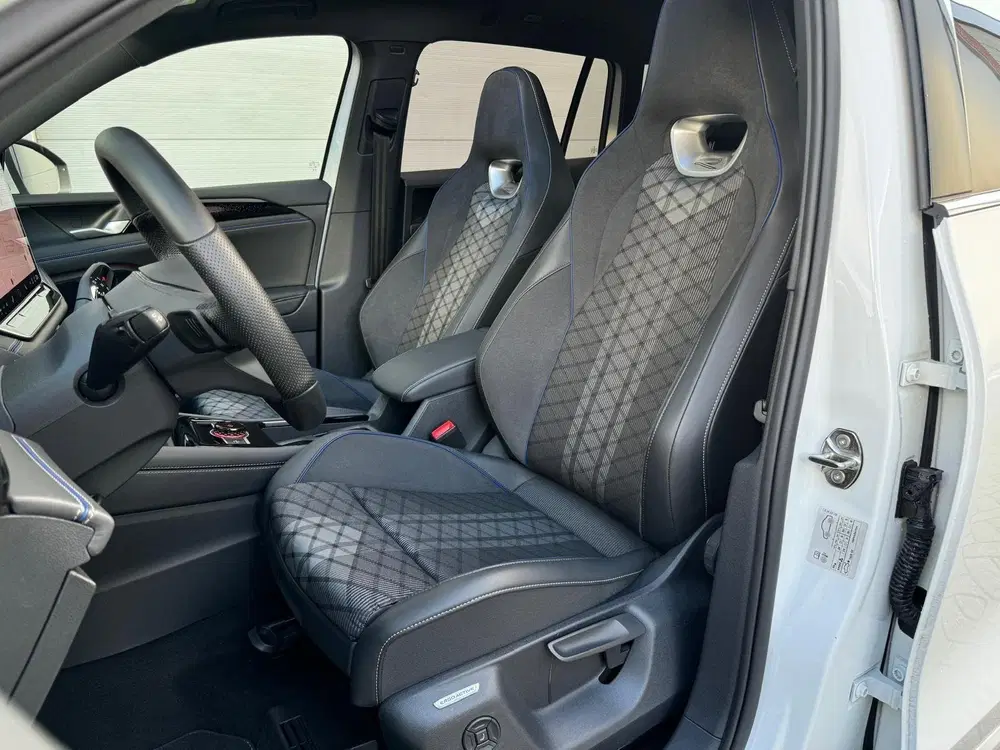 Volkswagen Tiguan 1.5 eTSI R-Line [Pano uit 2024, foto 11
