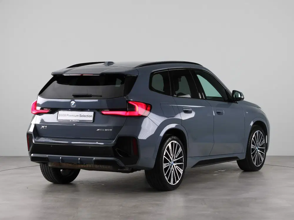 BMW X1 xDrive30e SoH 100% (bj 2023 uit 2023, foto 10