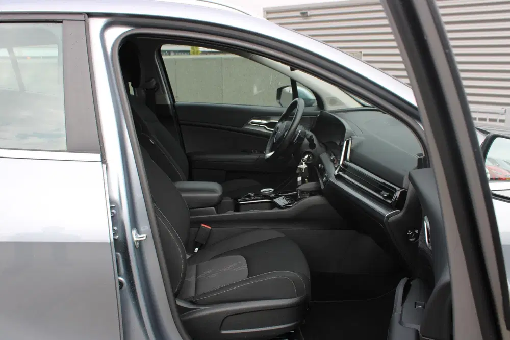 Kia Sportage 1.6 T-GDi MHEV DynamicLine Navigatie uit 2025, foto 10