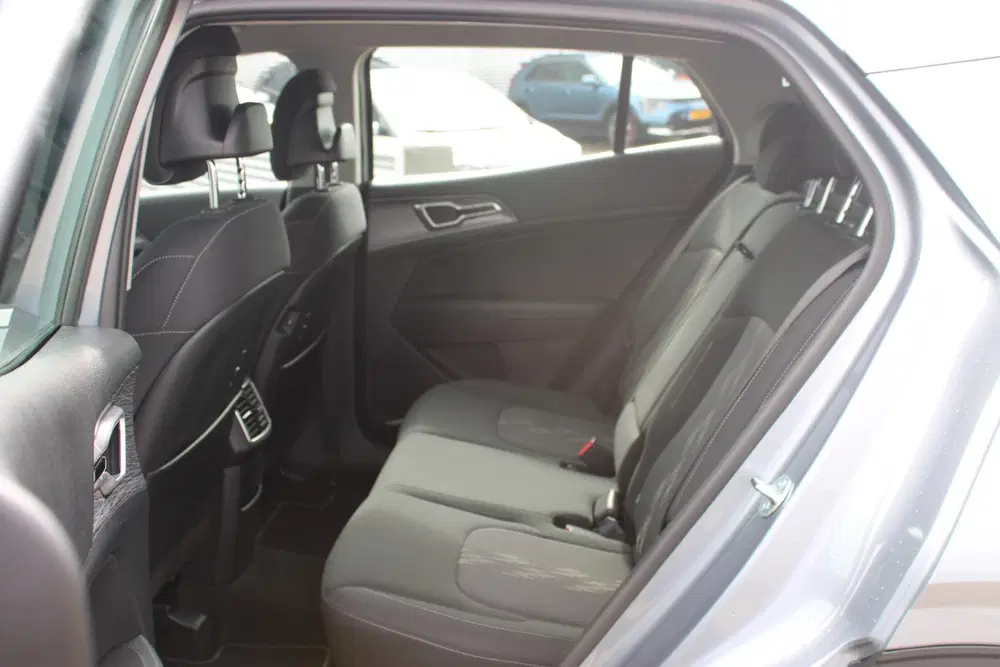 Kia Sportage 1.6 T-GDi MHEV DynamicLine Navigatie uit 2025, foto 15