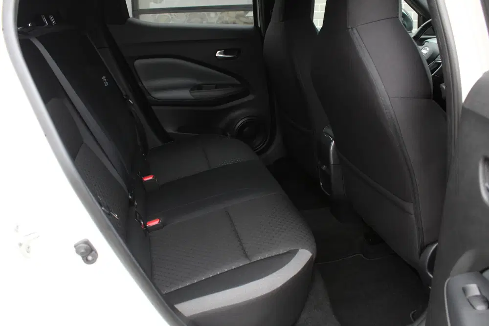 Nissan Juke 1.0 DIG-T N-Connecta uit 2020, foto 11