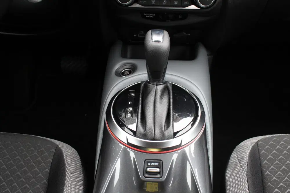 Nissan Juke 1.0 DIG-T N-Connecta uit 2020, foto 14