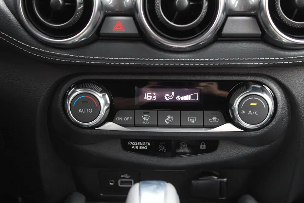 Nissan Juke 1.0 DIG-T N-Connecta uit 2020, foto 15