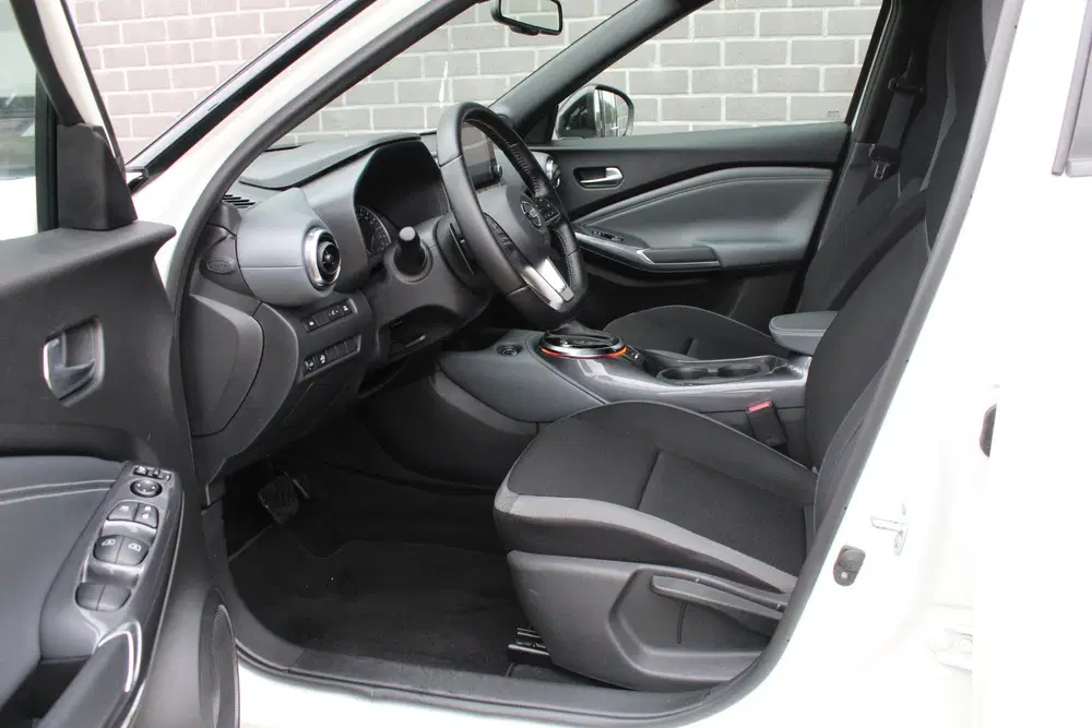 Nissan Juke 1.0 DIG-T N-Connecta uit 2020, foto 8