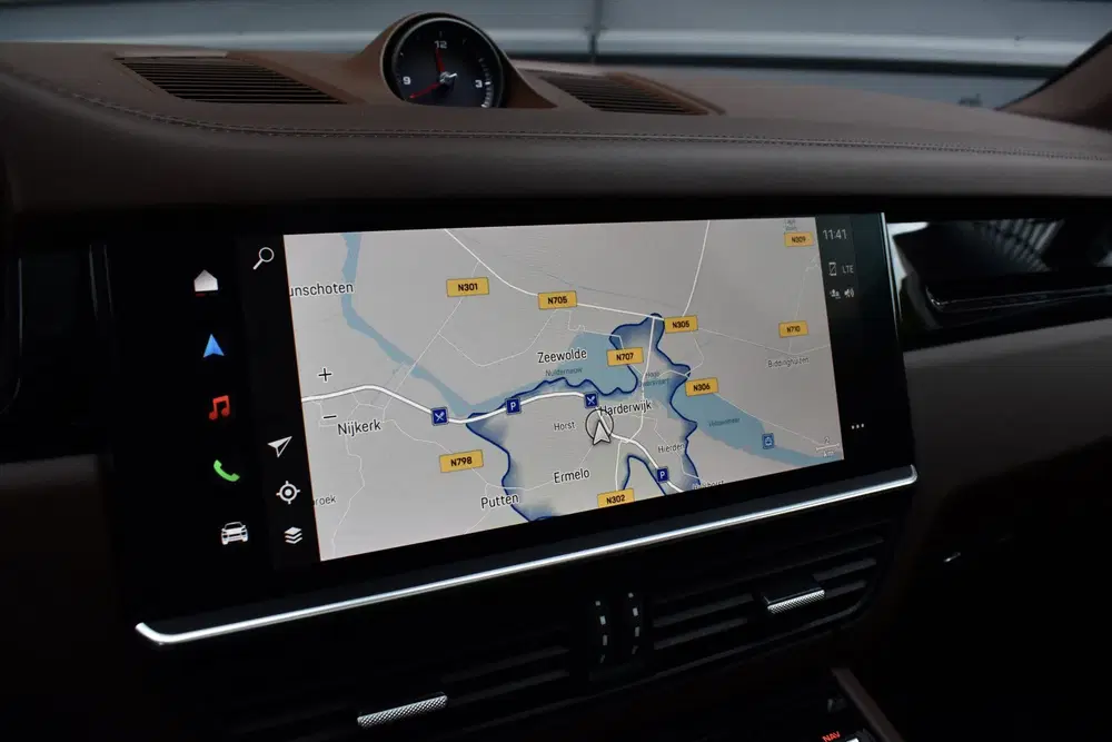 Porsche Cayenne Cayenne Coupé 3.0 E-Hybrid Platinum Editio uit 2023, foto 10