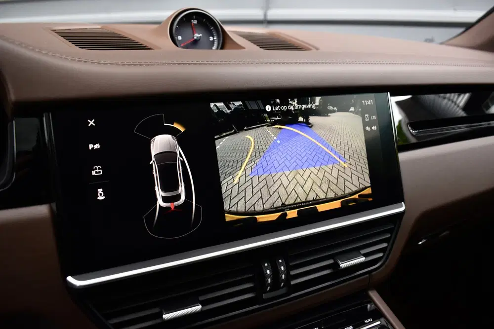 Porsche Cayenne Cayenne Coupé 3.0 E-Hybrid Platinum Editio uit 2023, foto 11