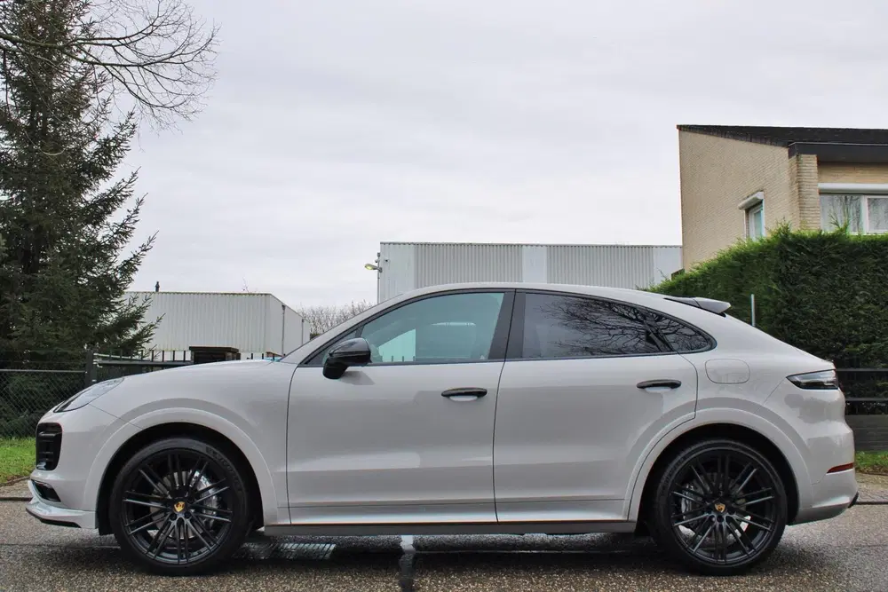 Porsche Cayenne Cayenne Coupé 3.0 E-Hybrid uit 2021, foto 4