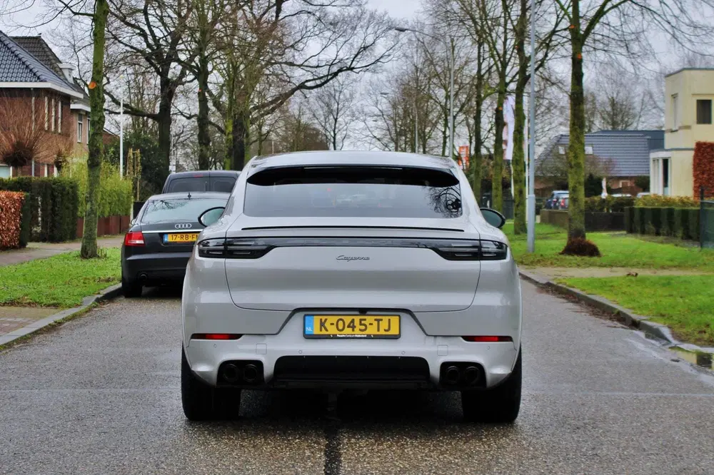 Porsche Cayenne Cayenne Coupé 3.0 E-Hybrid uit 2021, foto 5