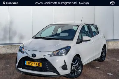 Toyota Yaris 1.5 VVT-i Design Red uit 2020
