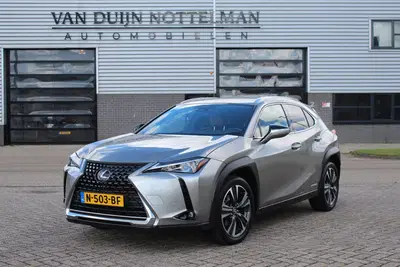 Lexus UX 250h Luxury Line uit 2019