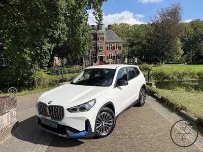 BMW iX1 xDrive30 Launch Edition 67 kWh uit 2023
