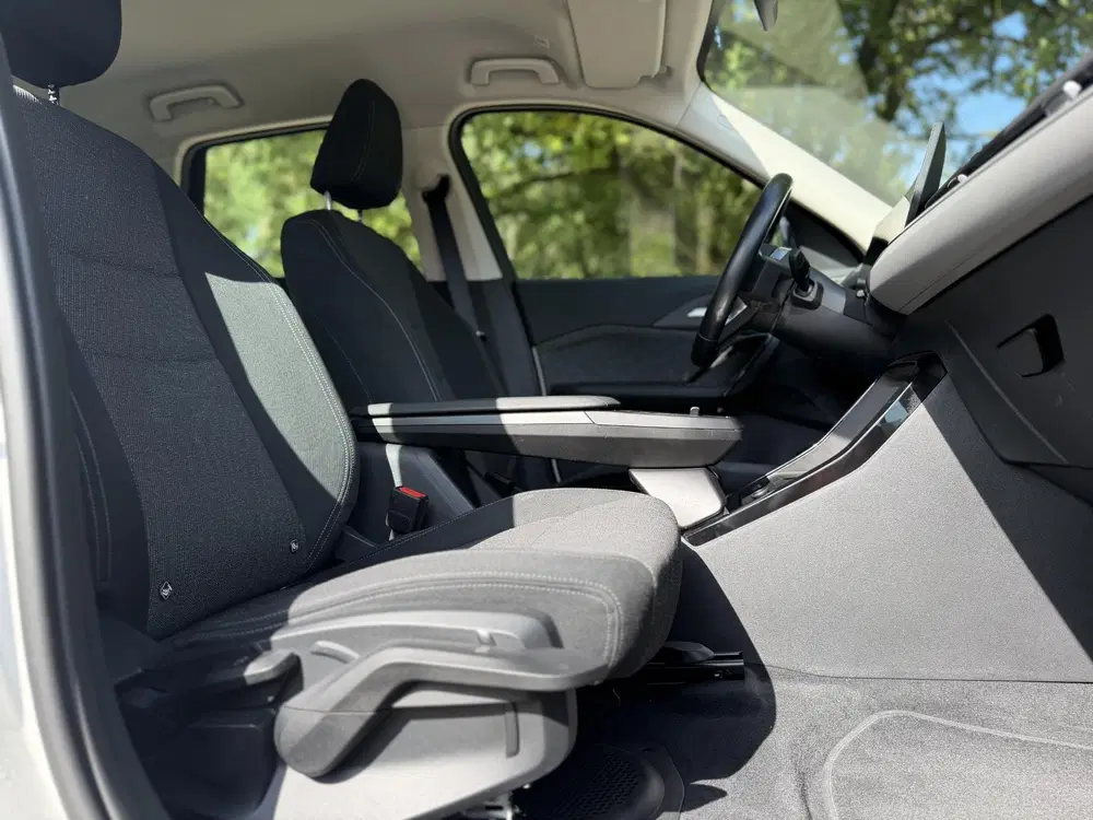 BMW iX1 xDrive30 Launch Edition 67 kWh uit 2023, foto 6