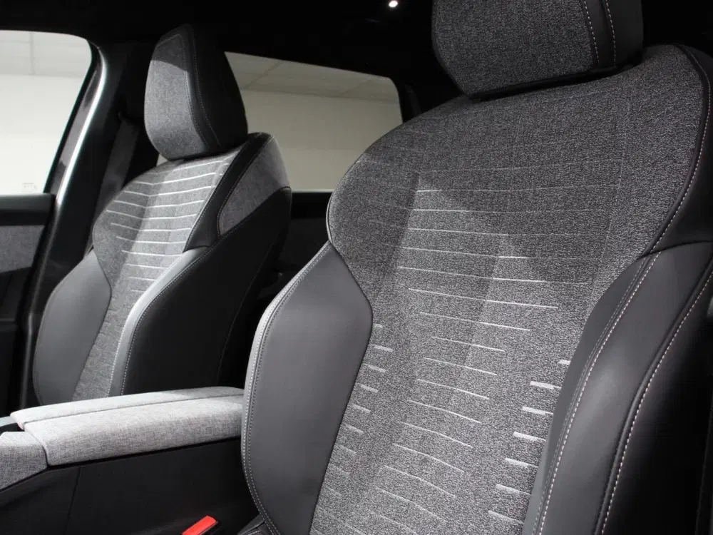 Peugeot 5008 1.2 Hybrid 145pk Automaat Allure 7 Persoon uit 2025, foto 10