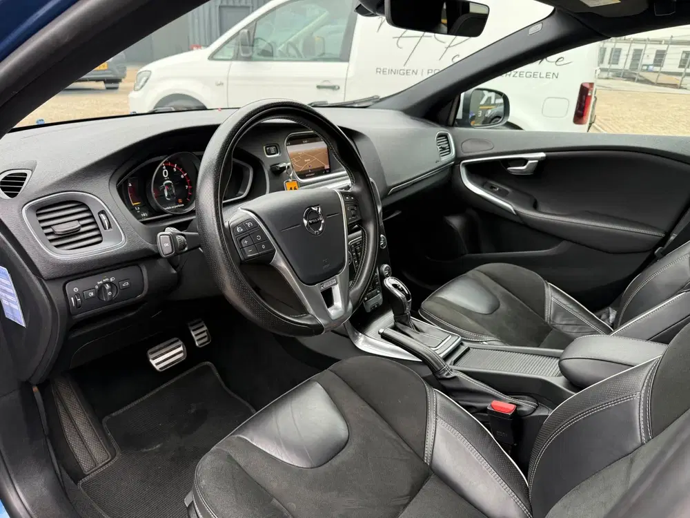 Volvo V40 1.5 T3 Kinetic uit 2020, foto 2