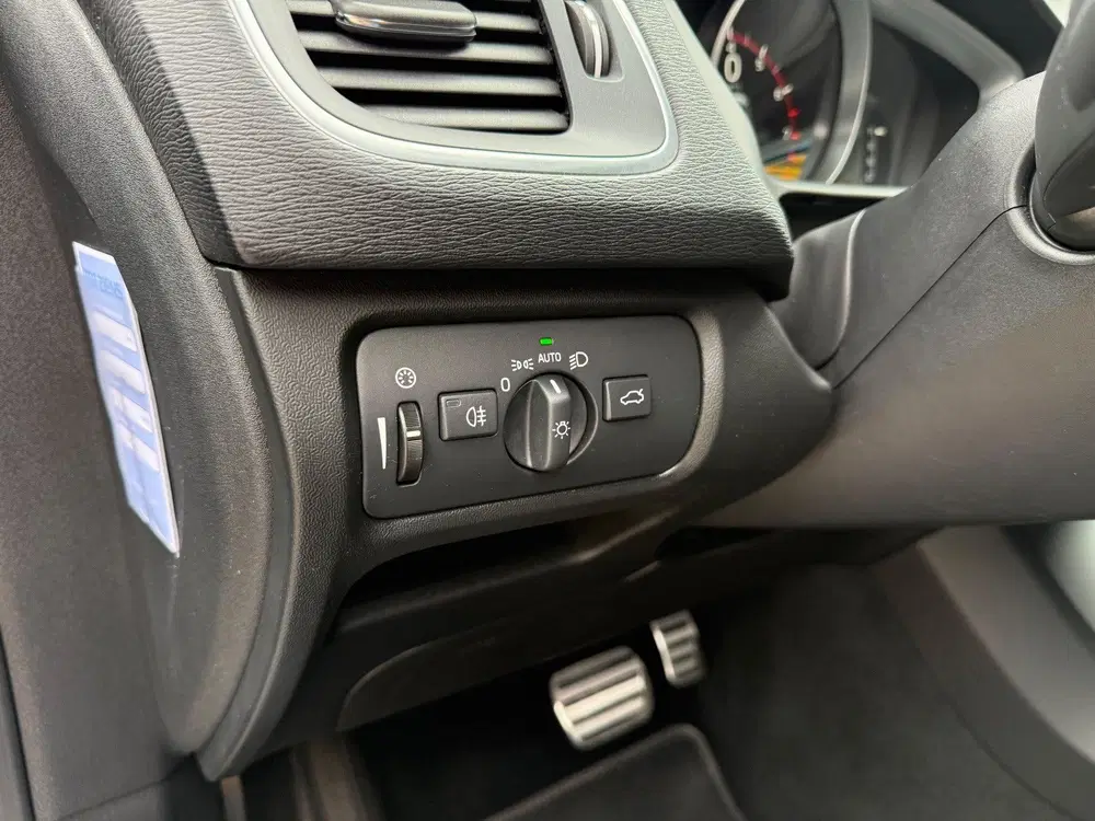 Volvo V40 1.5 T3 Kinetic uit 2020, foto 5