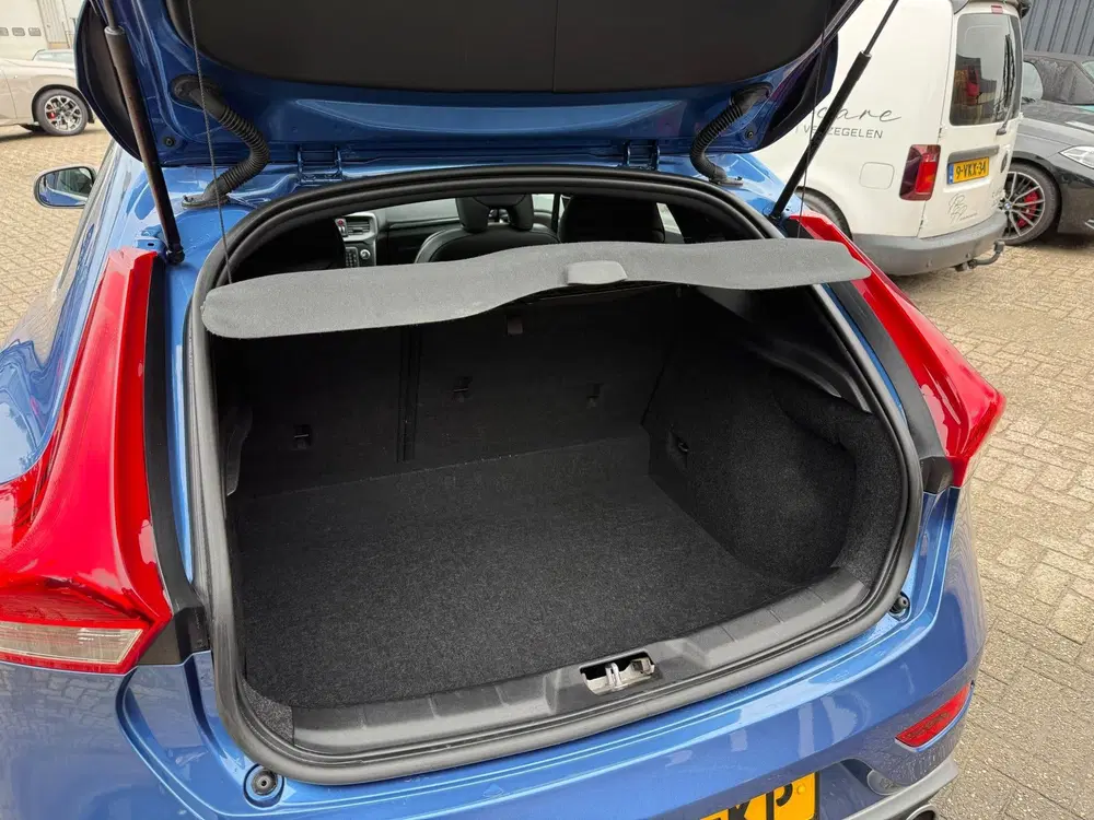 Volvo V40 1.5 T3 Kinetic uit 2020, foto 6