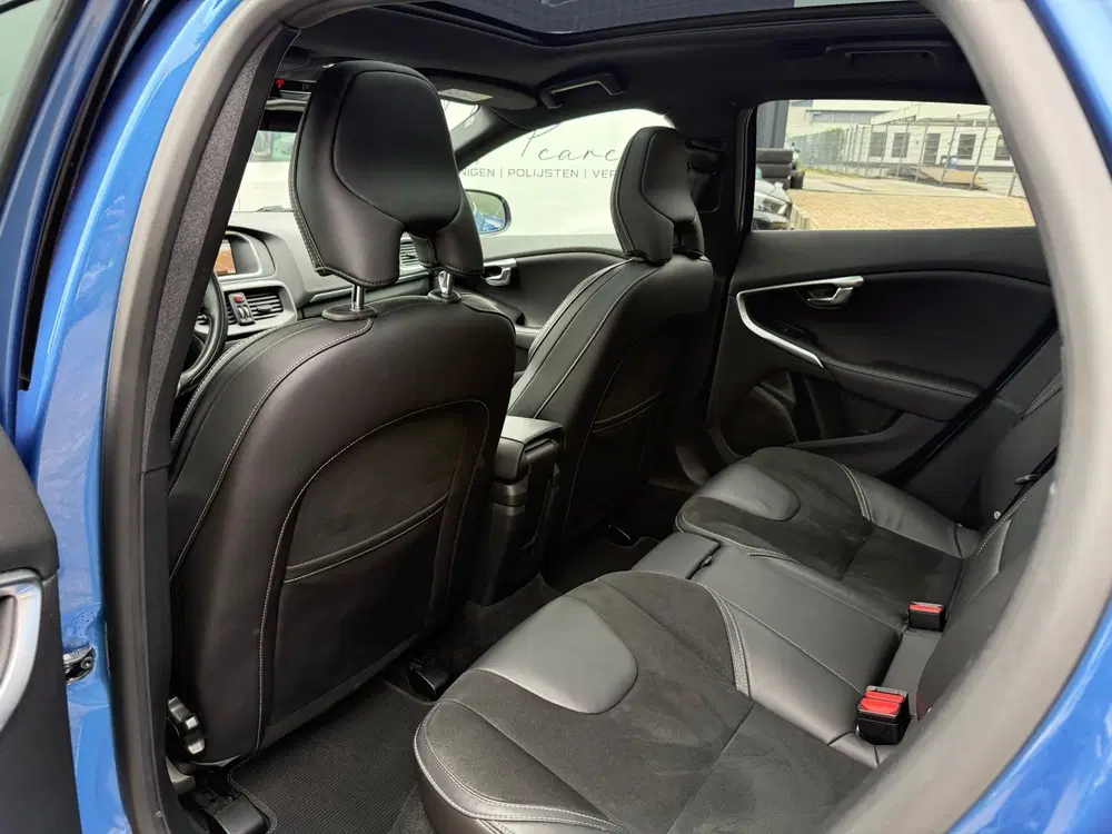 Volvo V40 1.5 T3 Kinetic uit 2020, foto 9