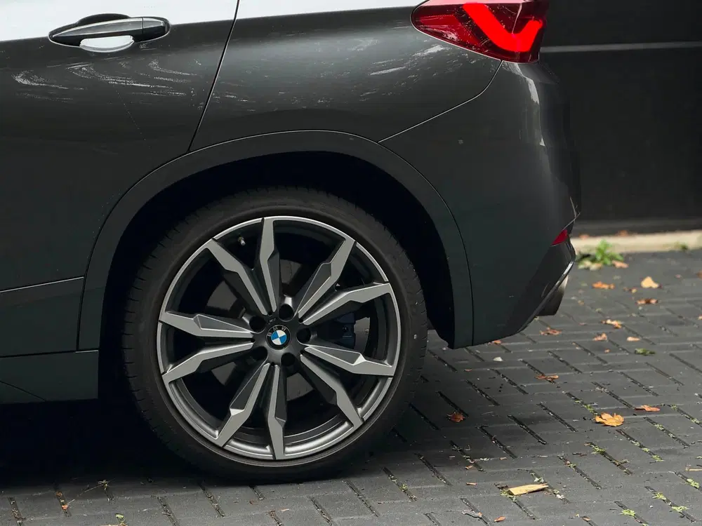 BMW X2 M35i Business Edition Plus PANO uit 2021, foto 14