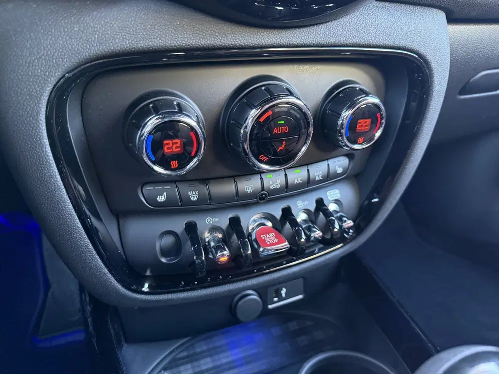 Mini Clubman 1.5 Cooper Leder uit 2023, foto 14