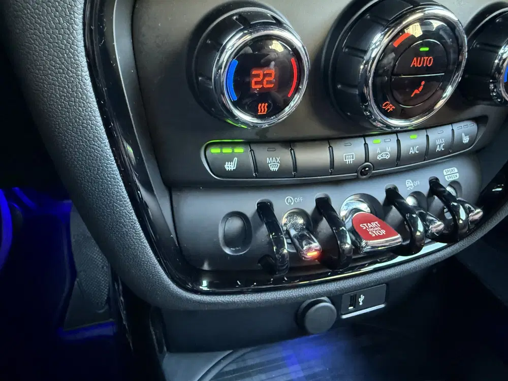 Mini Clubman 1.5 Cooper Leder uit 2023, foto 15
