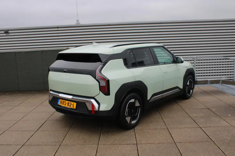 Kia EV3 Plus 81.4 kWh STOEL- & EN STUURVERWARMING uit 2025, foto 7