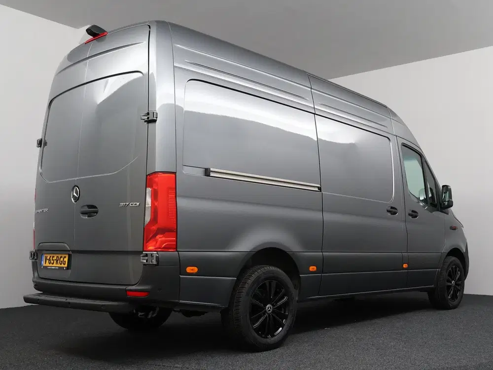 Mercedes-Benz Sprinter 317 1.9 CDI L2H2 RWD uit 2024, foto 2