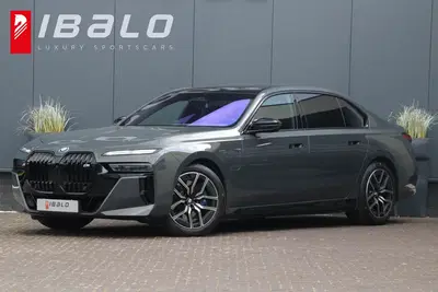 BMW 7-serie M760e xDrive M-Sport Pro uit 2023
