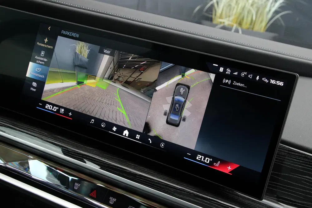BMW 7-serie M760e xDrive M-Sport Pro uit 2023, foto 15