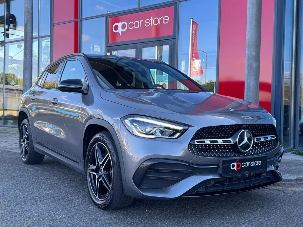 Mercedes-Benz GLA 250 e AMG Line uit 2023, foto 3