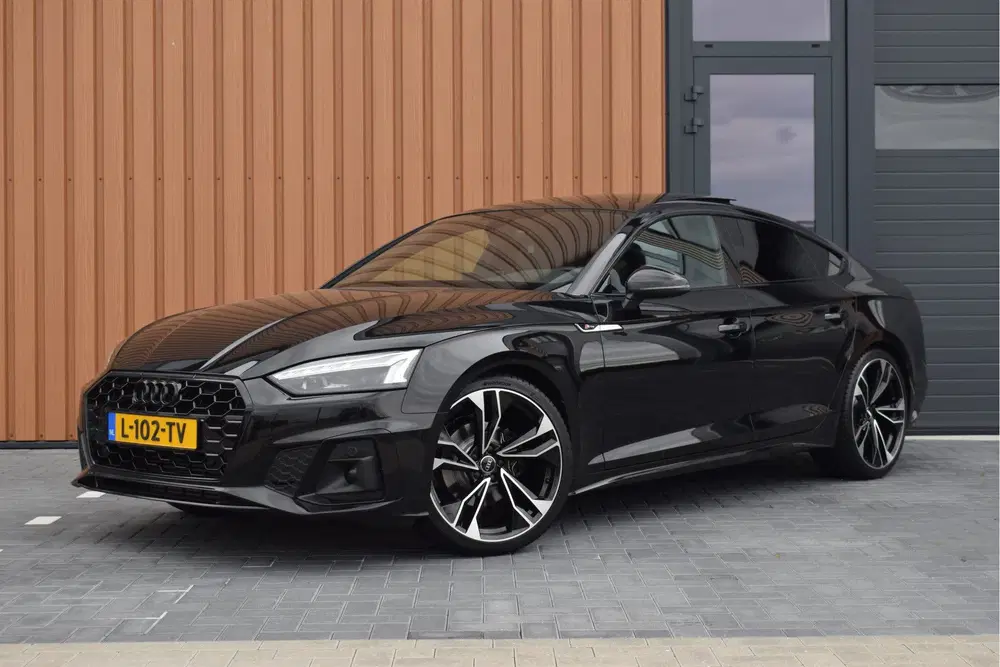 Audi A5 35 TFSI S-edition Competition uit 2021