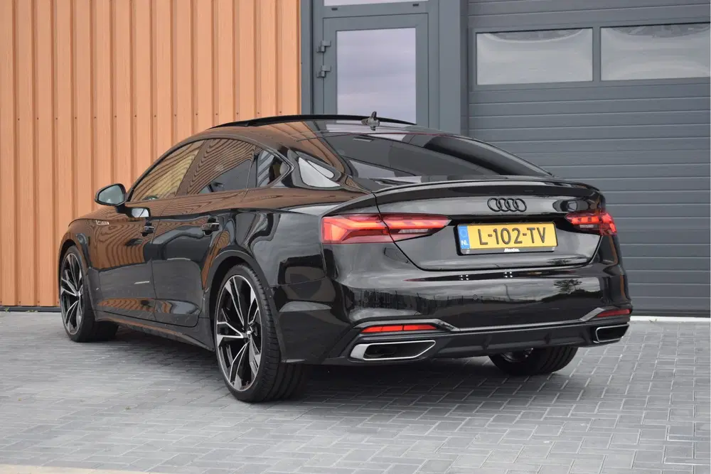 Audi A5 35 TFSI S-edition Competition uit 2021, foto 3