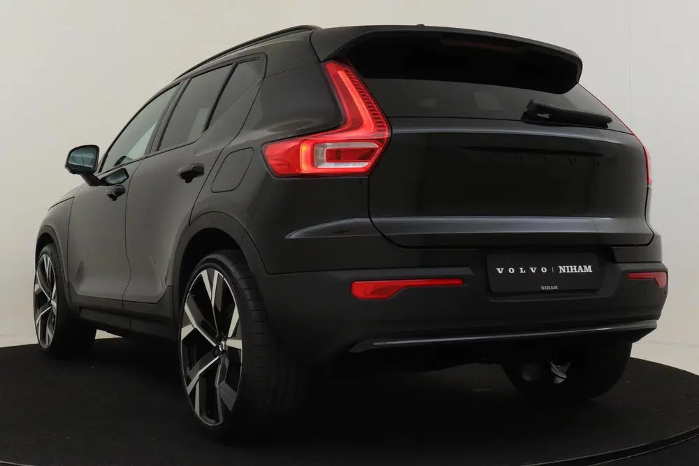 Volvo EX40 SINGLE MOTOR PLUS BLACK EDITION EUROPA 70 uit 2026, foto 5