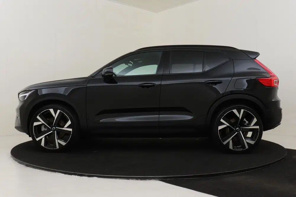Volvo EX40 SINGLE MOTOR PLUS BLACK EDITION EUROPA 70 uit 2026, foto 7
