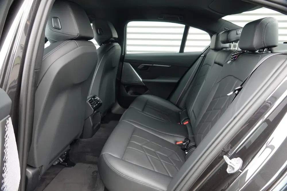 BMW i5 eDrive40 84 kWh uit 2024, foto 12