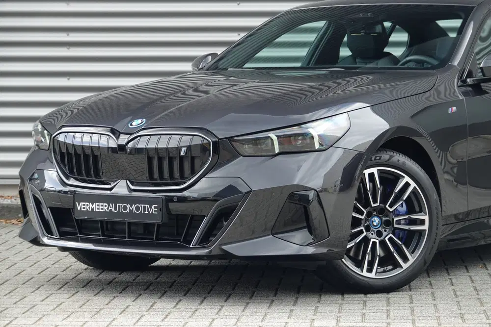 BMW i5 eDrive40 84 kWh uit 2024, foto 13