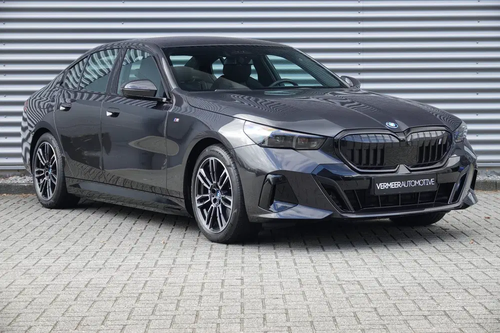 BMW i5 eDrive40 84 kWh uit 2024, foto 3