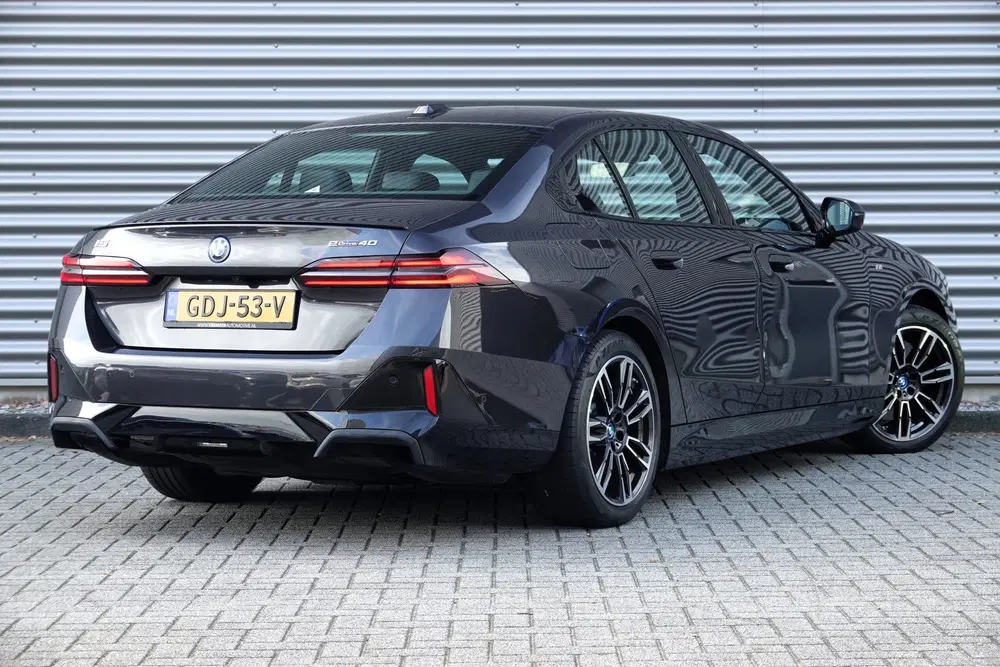 BMW i5 eDrive40 84 kWh uit 2024, foto 5