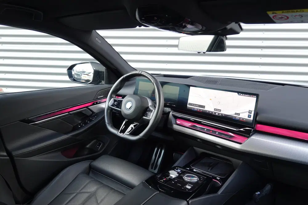 BMW i5 eDrive40 84 kWh uit 2024, foto 8